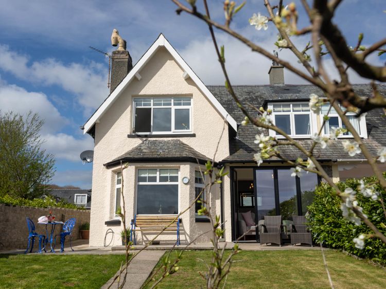 Achipur Porthmadog Borth Y Gest Self Catering Holiday Cottage