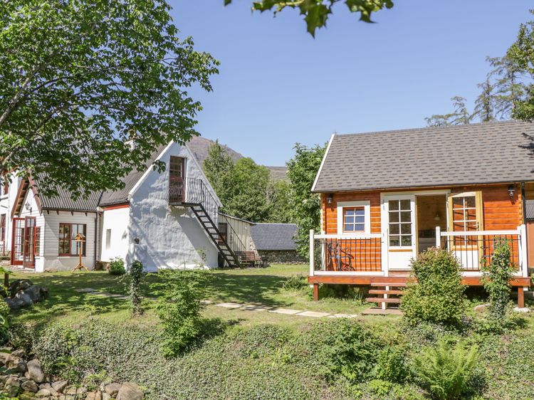 Stepping Stones Ullapool Carn A Bhreabadair Self Catering