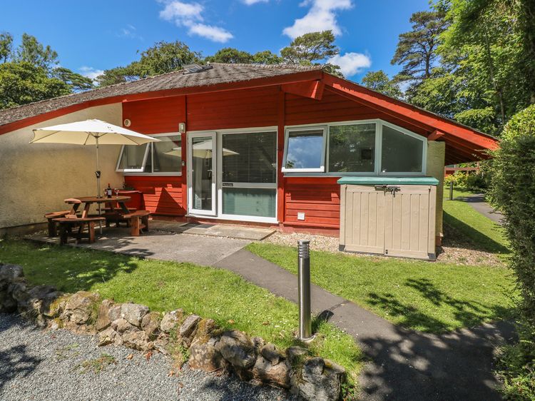 Heulwen Lodge Amroth Llanteglos Self Catering Holiday Cottage