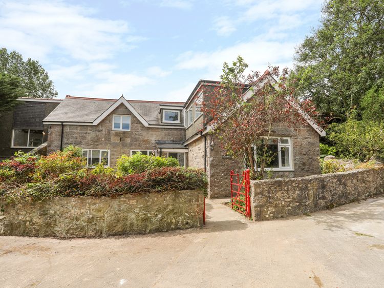 Gorwel Moelfre Self Catering Holiday Cottage