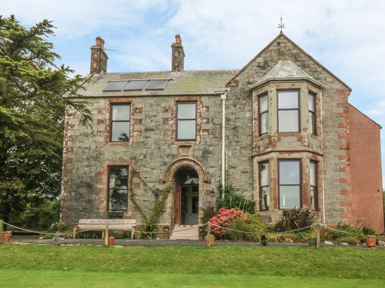 Hillcrest Wigtown Self Catering Holiday Cottage