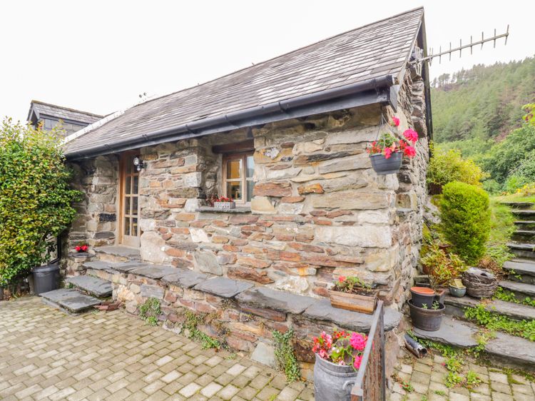 Yr Hen Eil Dolgellau Llanelltyd Self Catering Holiday Cottage