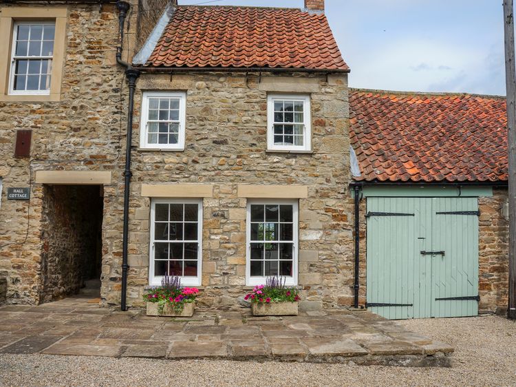 sykes cottages enclosed garden