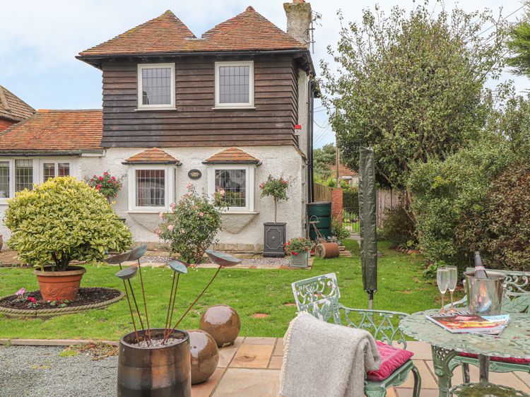Rover Cottage Dymchurch South Of England Self Catering