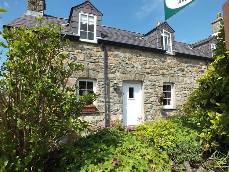 End Cottage Newport Pembrokeshire Newport Trefdraeth Self