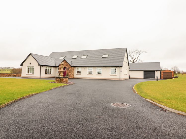 Top Things to Do in Listowel, County Kerry: See Tripadvisors 458 traveller COVID-19 Update:To limit the spread of the coronavirus, attractions may be closed THE 10 BEST Things to Do in Listowel - June 2020 (with