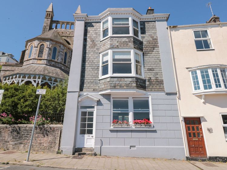 Flat 1 32 Newcomen Road Dartmouth Devon Self Catering Holiday Cottage