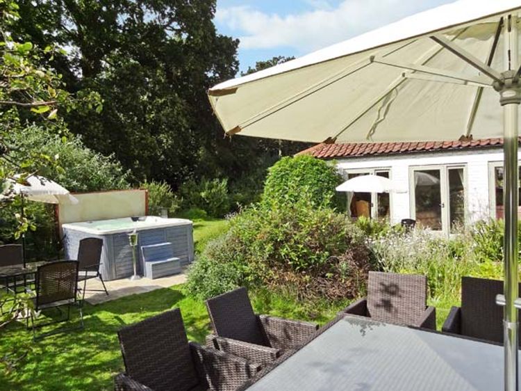 Forestry Cottage Bawsey Leziate East Anglia Self Catering Holiday Cottage