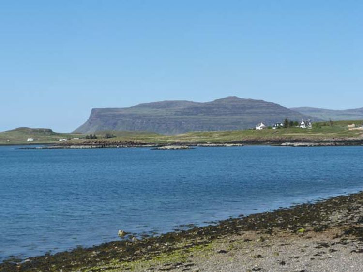 Ardlea Fionnphort Self Catering Holiday Cottage