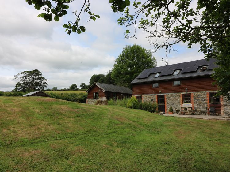 White Walls Llanbister Self Catering Holiday Cottage