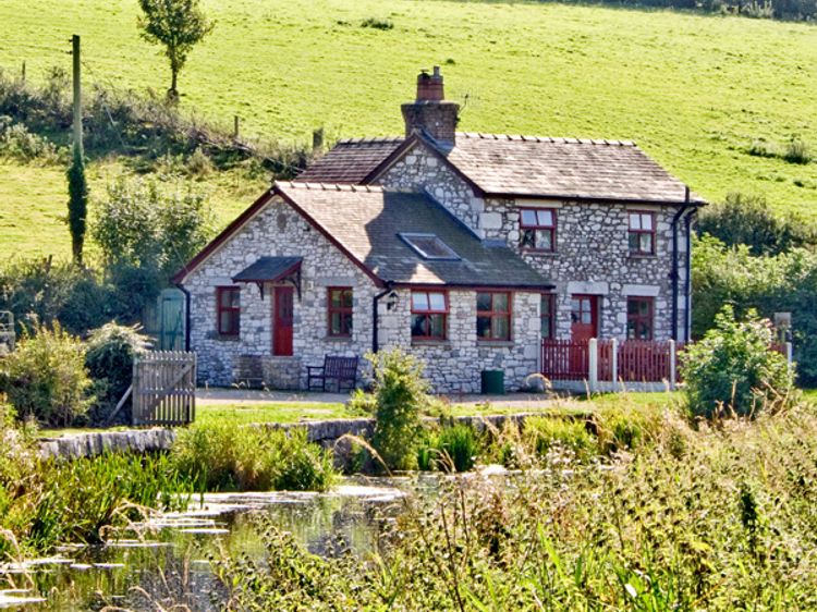 Wharf Cottage Burton In Kendal Burton Service Area The Lake