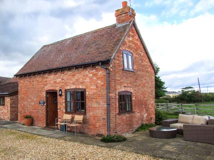 Paradise Cottage Ilmington Admington Self Catering Holiday