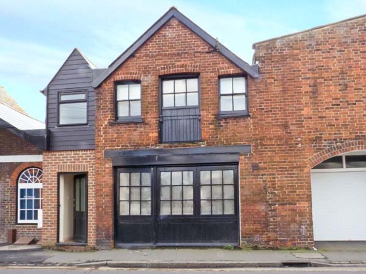 The Old Forge Rye South Of England Self Catering Holiday Cottage