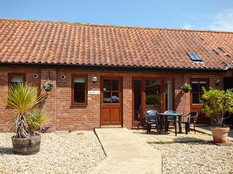 Holly Berry Wood Norton East Anglia Self Catering Holiday