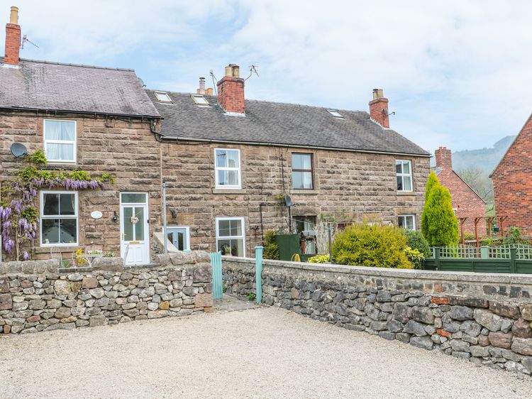 4 Ecclesbourne Cottages Wirksworth Little Bolehill Peak