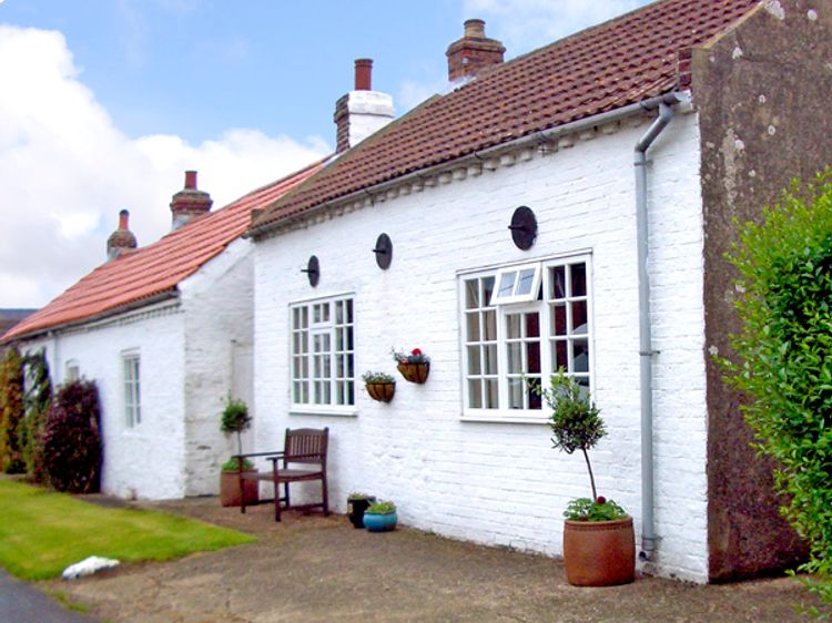 Self Catering Holiday Cottage, Michael’s Landscaping