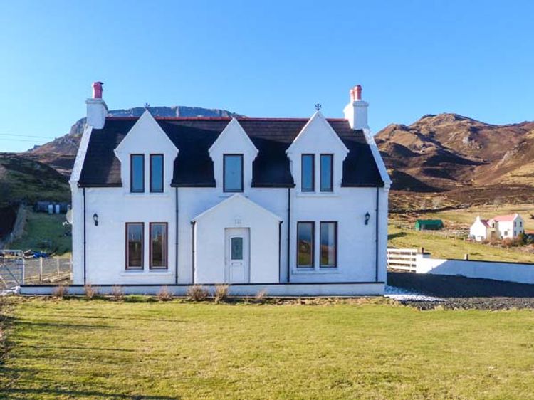 Rosehip Holiday Cottage Digg Balmeanach Self Catering