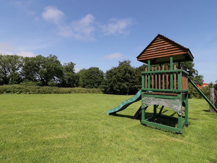 Beech Cottage Benllech Self Catering Holiday Cottage