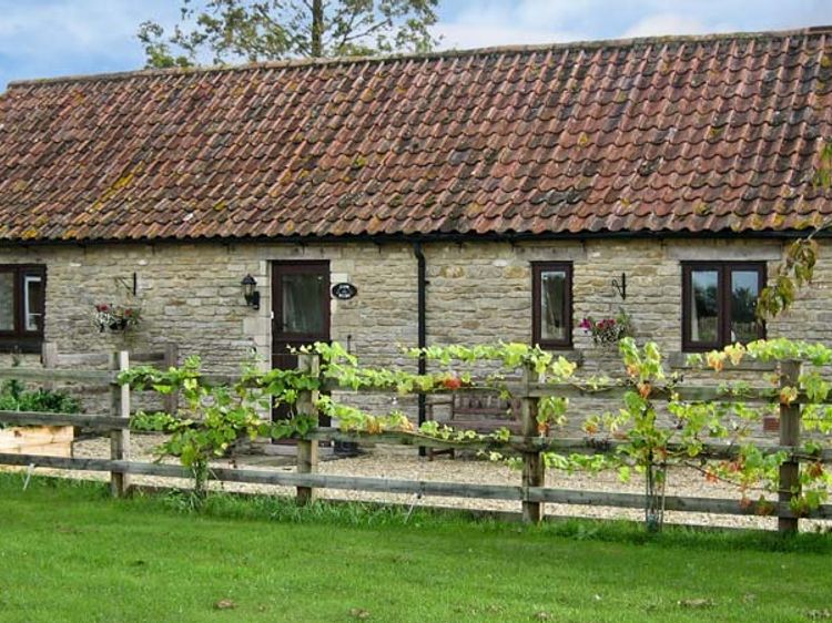 Cow Byre Cottage Charlton Malmesbury Self Catering Holiday