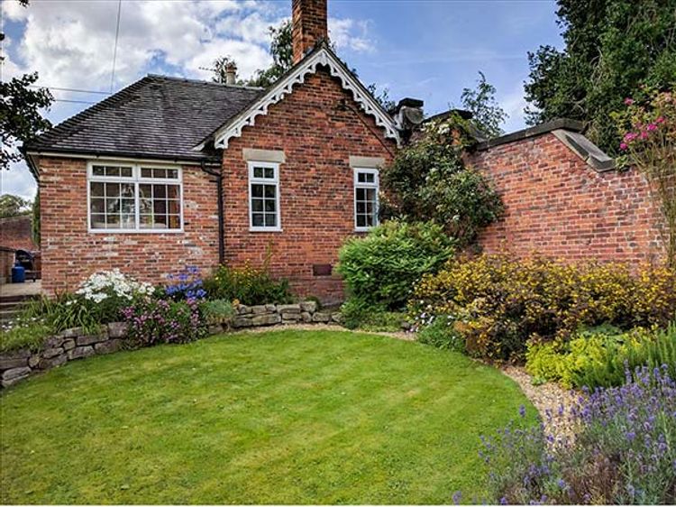 Orchard Cottage Calwich Ashbourne Peak District Self