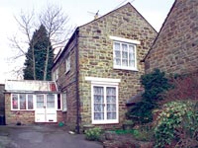 Hall Cottage Baslow Bakewell Peak District Self Catering