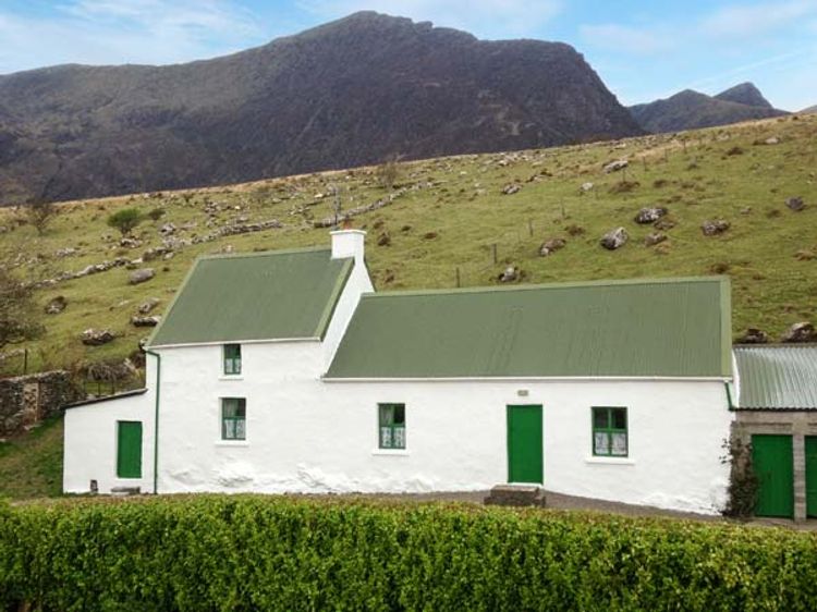 Dingle Peninsula Cottage Cloghane County Kerry Boherboy