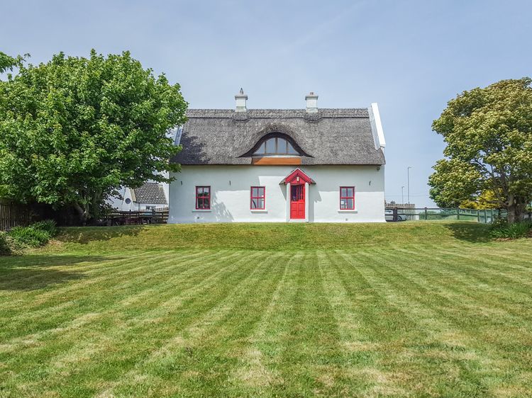 Teac Chondai Thatched Cottage Loughanure County Donegal