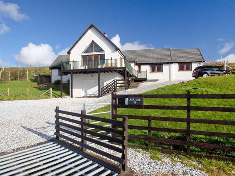Askival Elgol Self Catering Holiday Cottage