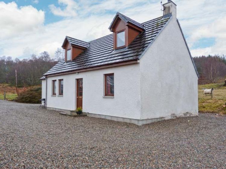 Balnabodach Inverness East Croachy Self Catering Holiday Cottage