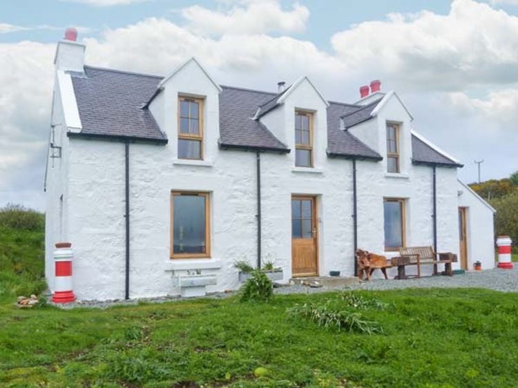 Red Chimneys Cottage Dunvegan Self Catering Holiday Cottage