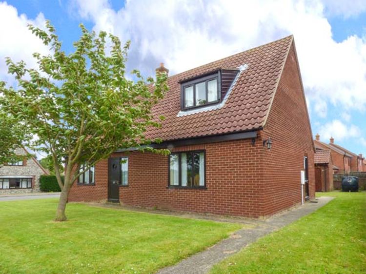 Mulberry Cottage Southrepps Upper Street East Anglia Self