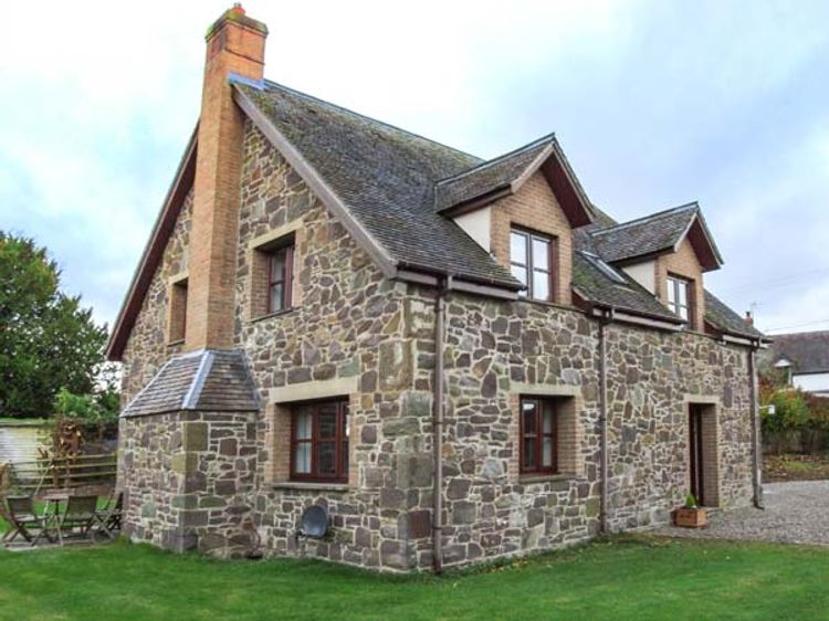 Byne Brook Cottage Strefford Self Catering Holiday Cottage