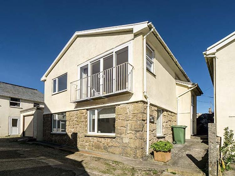 Brook House Sennen Cove Carn Towan Cornwall Self Catering