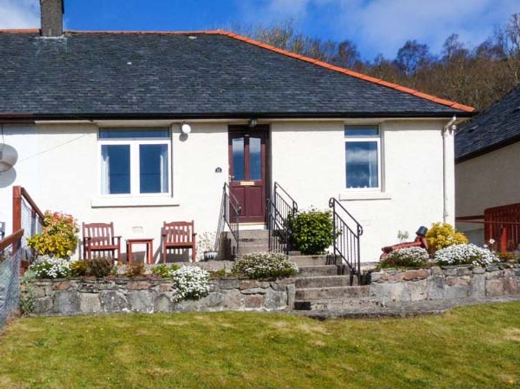 10 Crown Cottages Corpach Benavie Self Catering Holiday Cottage