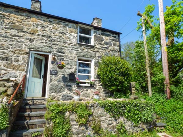 Bwythyn Clyd Tal Y Bont Castell Self Catering Holiday Cottage