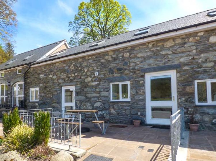 Tryweryn Bala Cefn Ddwysarn Self Catering Holiday Cottage