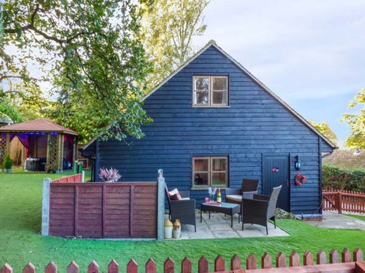 Poppy Lodge Woodbridge Ufford East Anglia Self Catering