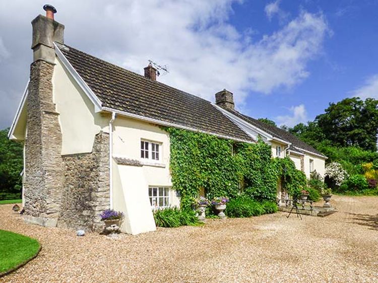 Lower Hewton Farm Okehampton Boasley Cross Devon Self