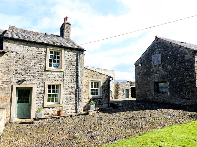 Mill Dam Farm Cottage High Bentham Mill Dam Yorkshire Dales