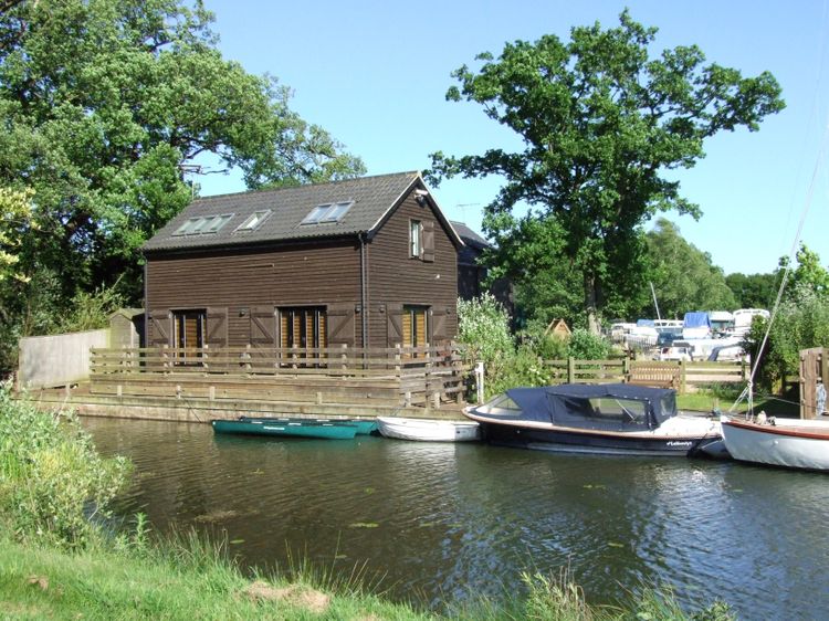 The Boathouse Wayford Smallburgh East Anglia Self Catering