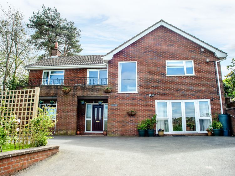Plum Hill Apartment Oswestry Morda Self Catering Holiday Cottage