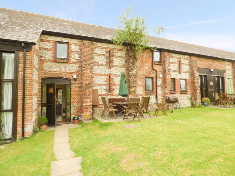Rose Cottage Pimperne Dorset And Somerset Self Catering