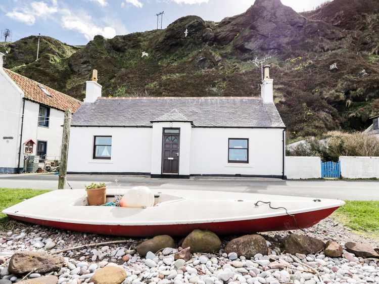 St Magnus Haven Gardenstown Pennan Self Catering Holiday Cottage