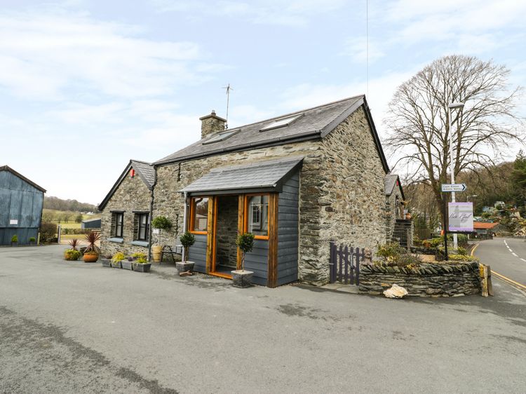 Efail Bach Furnace Eglwys Fach Self Catering Holiday Cottage