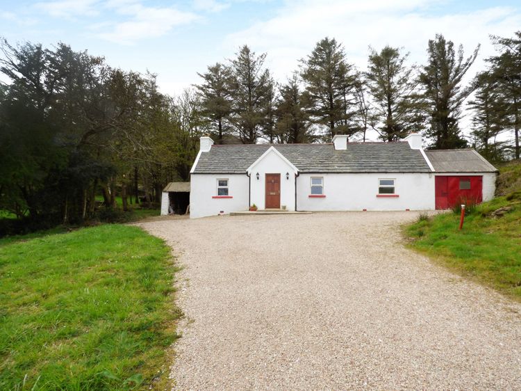 Mick S Cottage Creeslough County Donegal Masiness Self