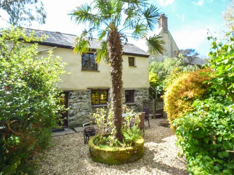 Priory Cottage St Keverne Laddenvean Cornwall Self