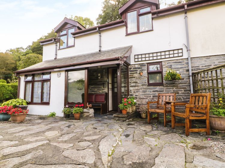 Riverside Cottage Abergynolwyn Self Catering Holiday Cottage