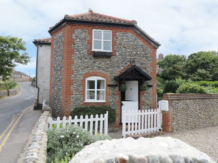 Brook Cottage Mundesley East Anglia Self Catering Holiday