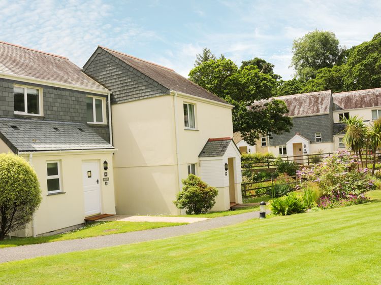 Breeze Cottage Falmouth Maenporth Cornwall Self Catering