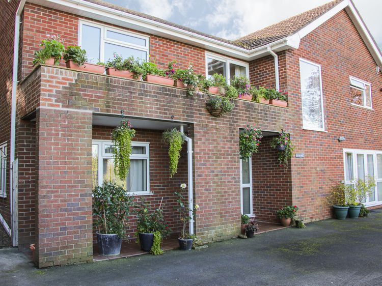 Plum Hill Studio Oswestry Morda Self Catering Holiday Cottage